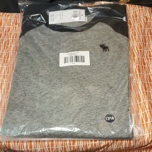 Abercrombie Kids Gray and Black Long Sleeve Tee